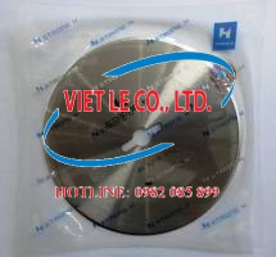 Dao trên máy cắt đầu bàn